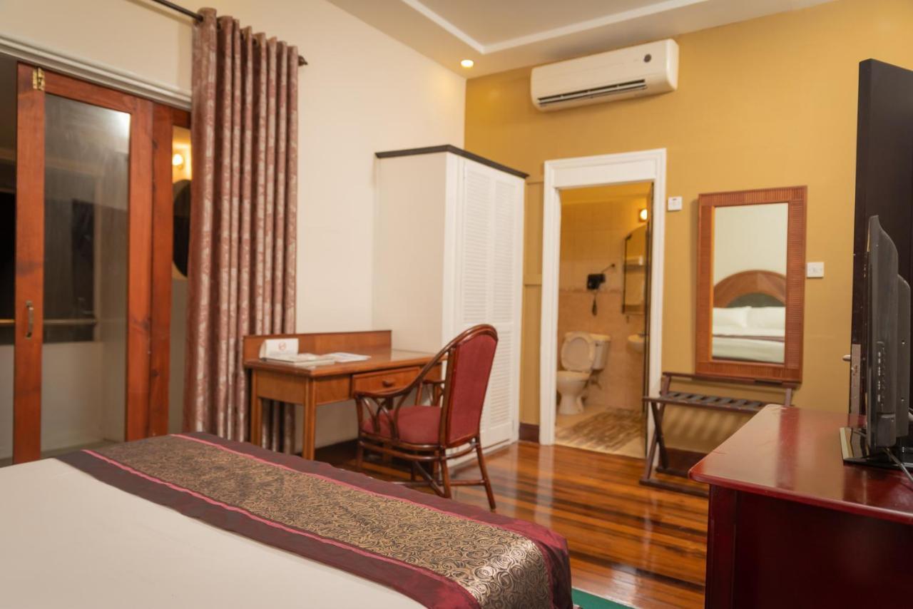 Herdmanston Lodge Hotel Georgetown Esterno foto