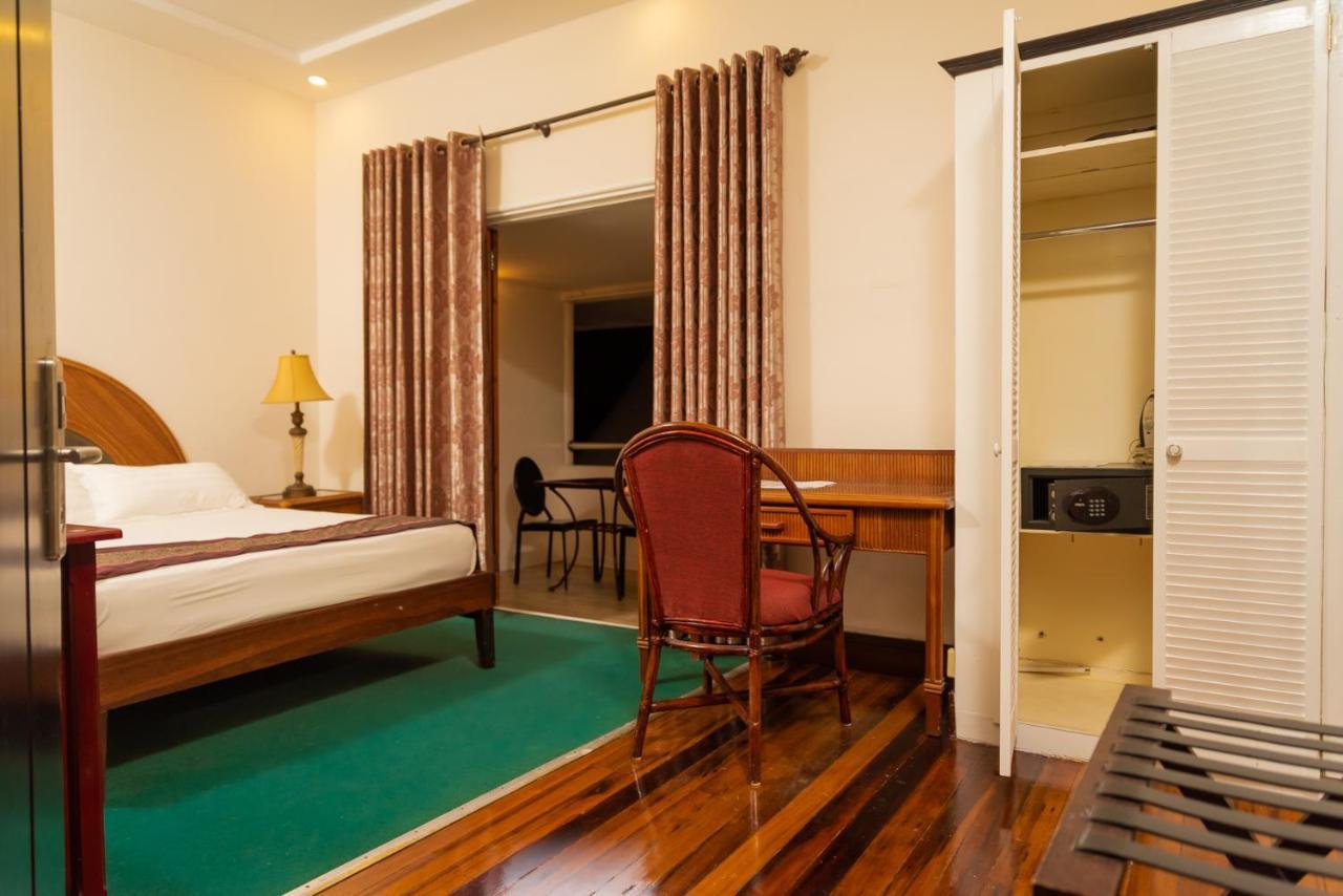 Herdmanston Lodge Hotel Georgetown Esterno foto