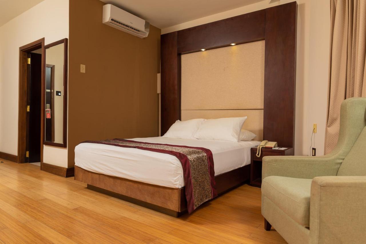 Herdmanston Lodge Hotel Georgetown Esterno foto