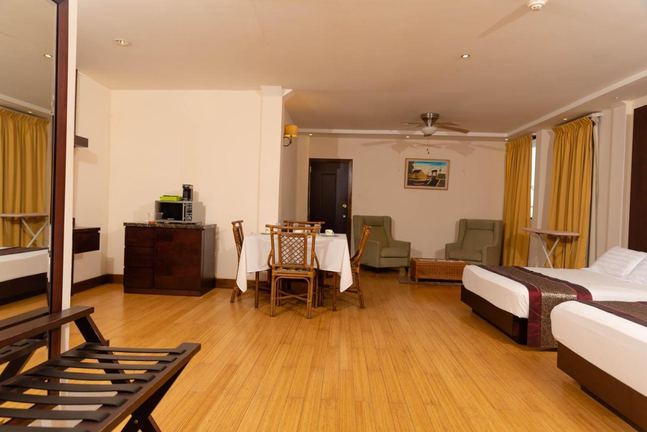 Herdmanston Lodge Hotel Georgetown Esterno foto