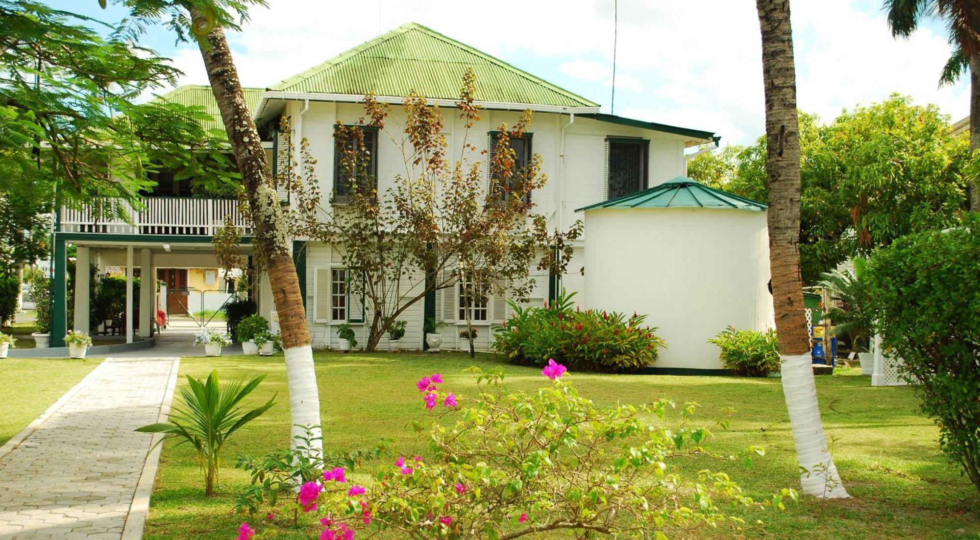Herdmanston Lodge Hotel Georgetown Esterno foto