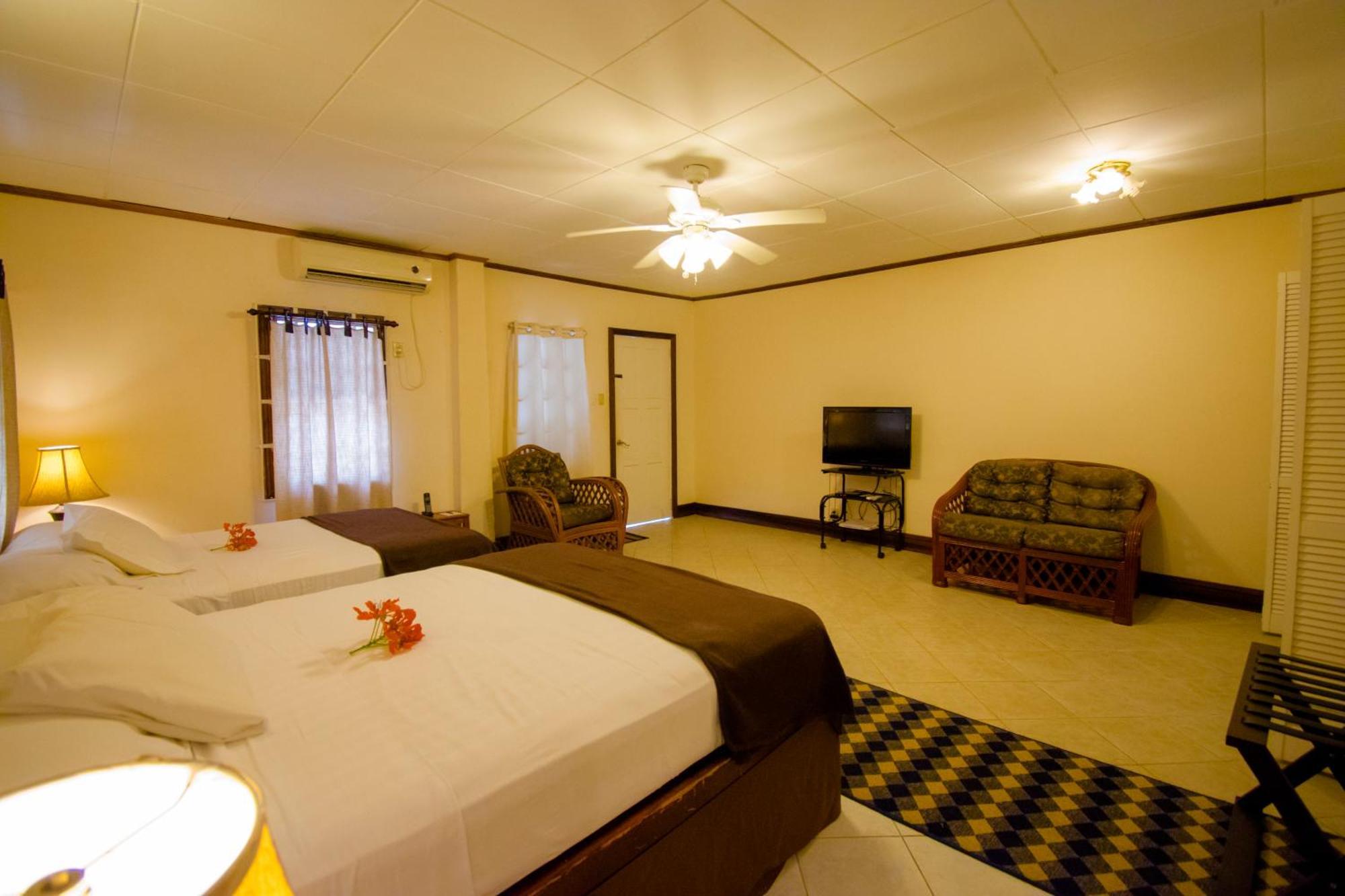 Herdmanston Lodge Hotel Georgetown Esterno foto