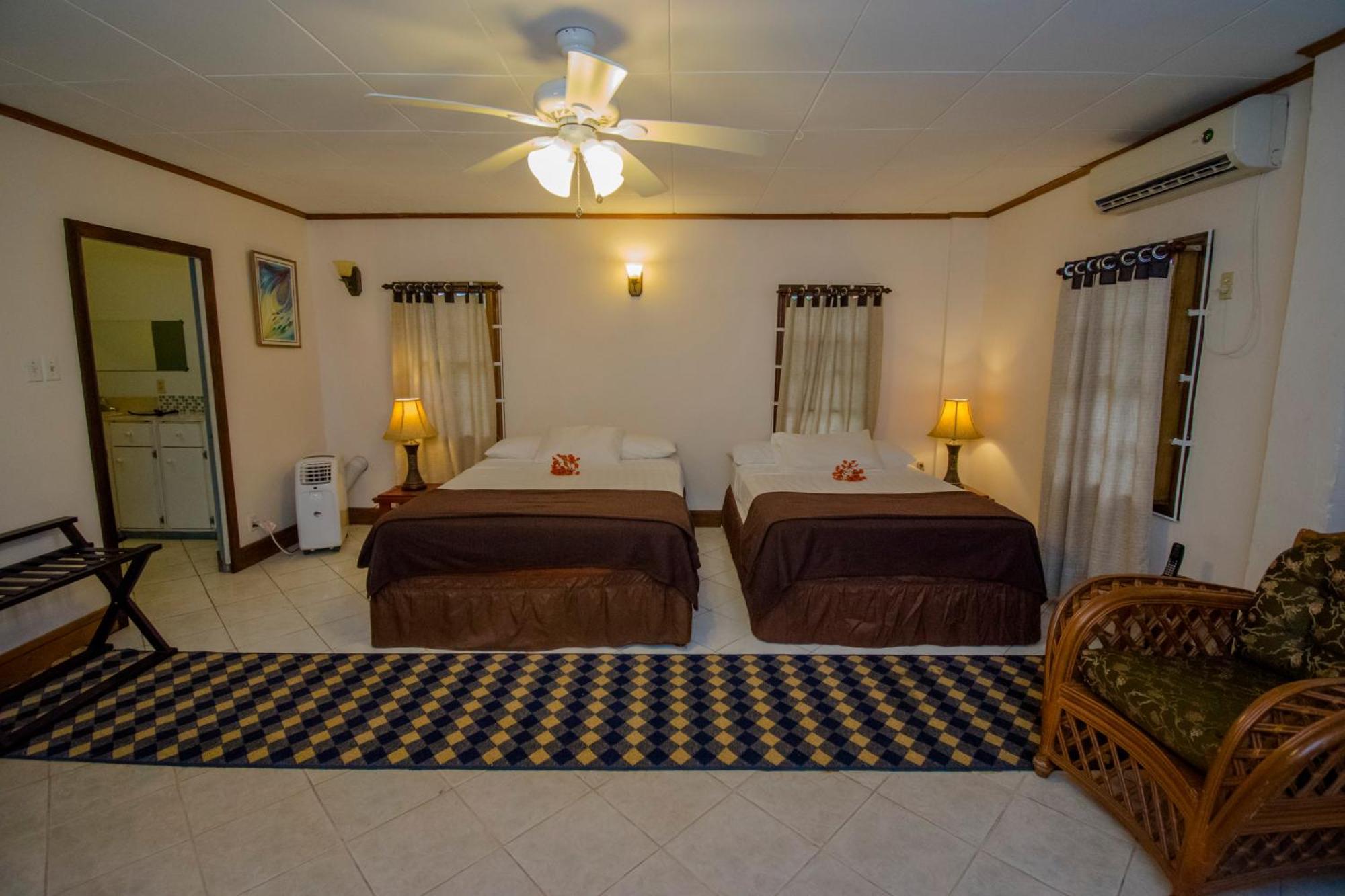Herdmanston Lodge Hotel Georgetown Esterno foto