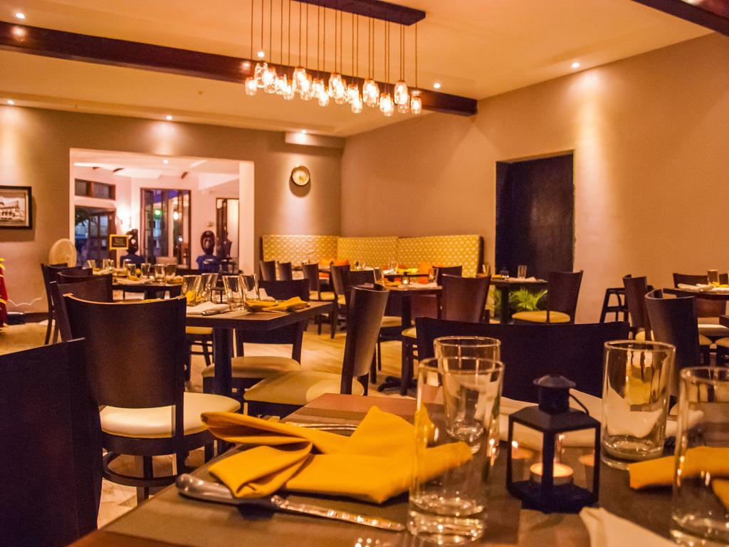 Herdmanston Lodge Hotel Georgetown Esterno foto
